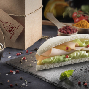 Tramezzino tacchino, yogurt, lattuga e curry - Tramezzino Torino